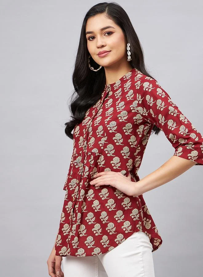 WineRed بلوزة مطبوعة بزهور بأكمام بطول 3/4